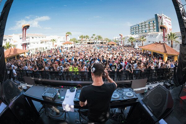 Ibiza_entre_la_nosta_54292983-(3)